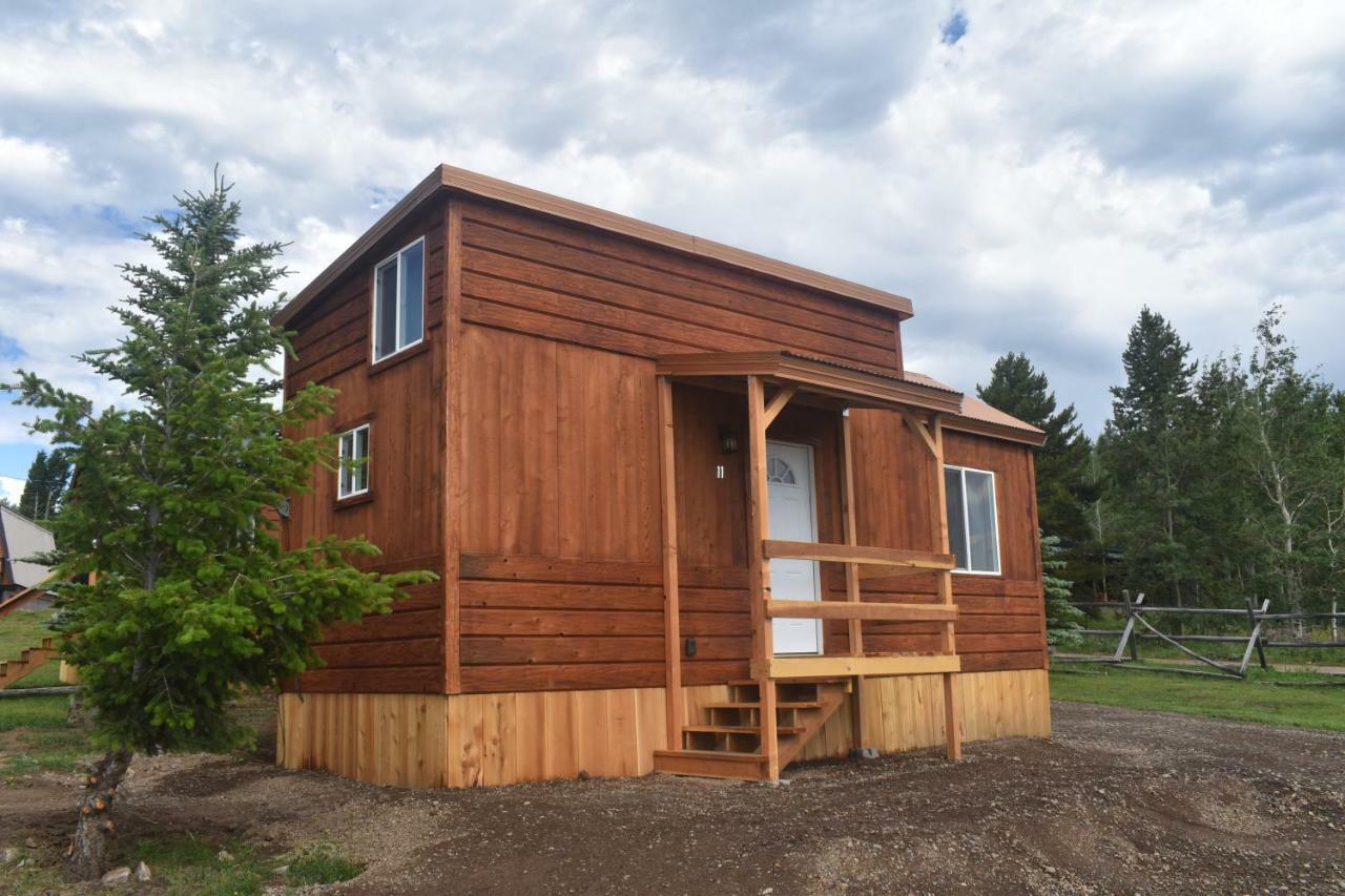 Drift Lodge Island Park Exterior photo